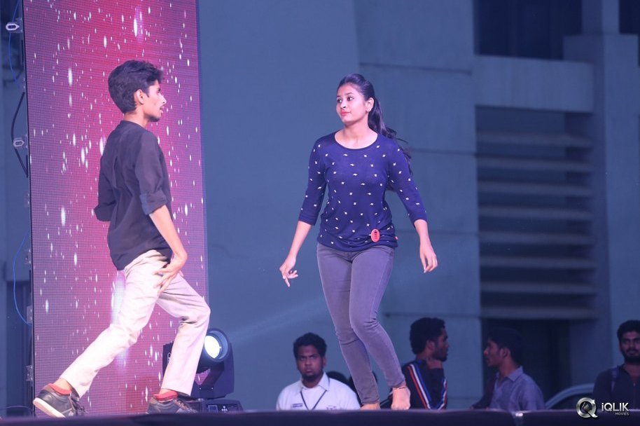 Seethamma-Andaalu-Raamayya-Sithraalu-Platinum-Disc-Function